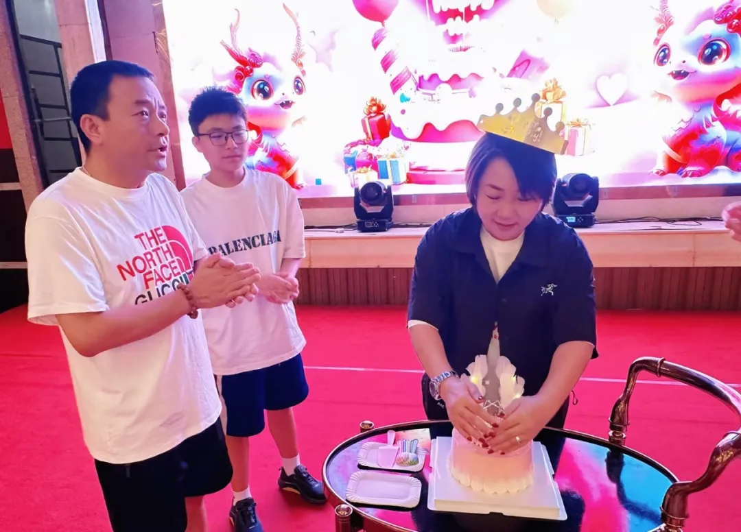 联诚发LED显示屏