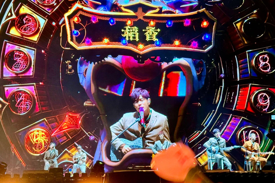 杀疯了！周杰伦深圳演唱会嗨翻天际！联诚发大屏、荧光棒与无人机齐齐上阵！